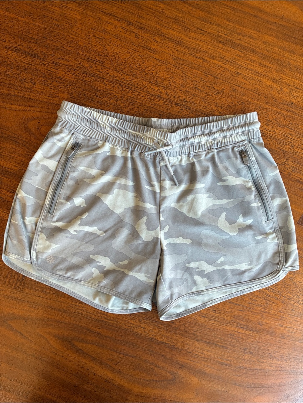 Athleta Girl All Play 3” shorts gray camouflage XXL/16